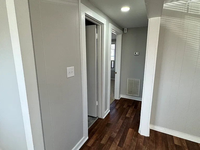 106 Holland St — Photo 9