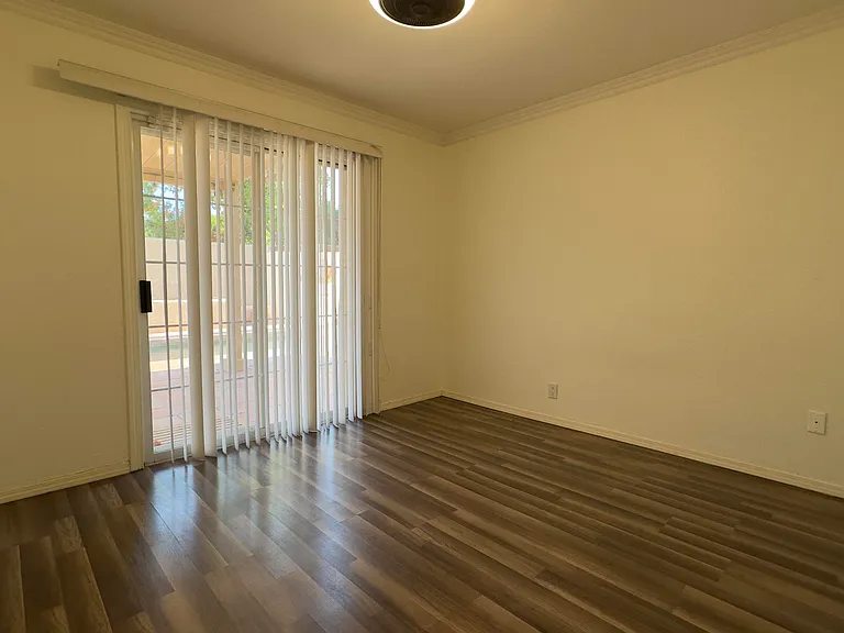 40064 Silktree Ct — Photo 20