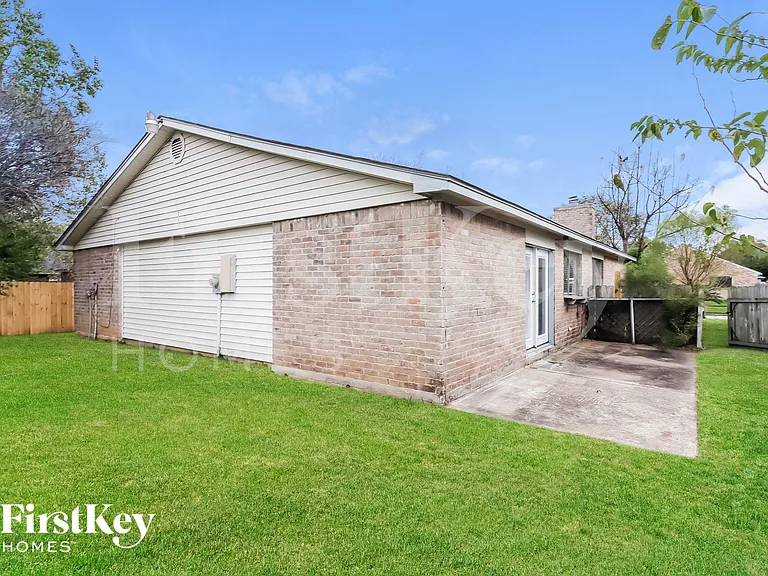 2231 Anthony Hay Ln — Photo 15