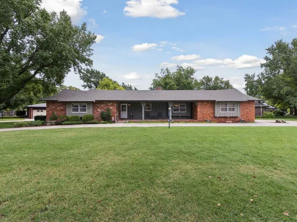 1662 N West Lynn Ave, Wichita, KS 67212