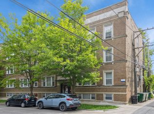6721 N Lakewood Ave #3, Chicago, IL 60626