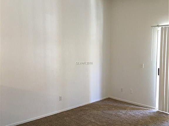 2nd image of 2110 N Los Feliz St #2036