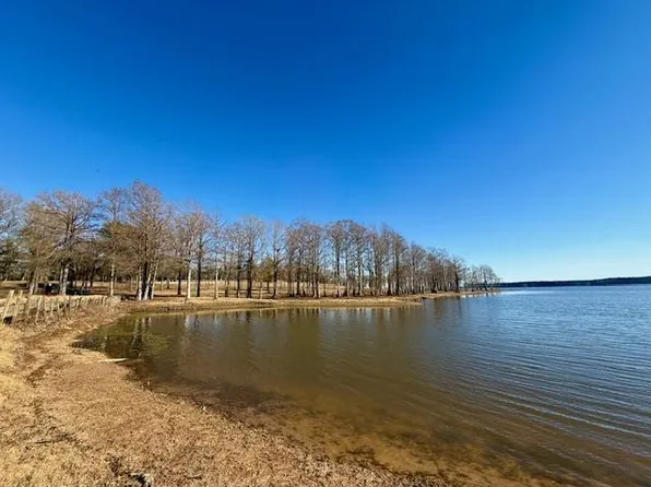 346 Bragg Dr, Milam, TX 75959