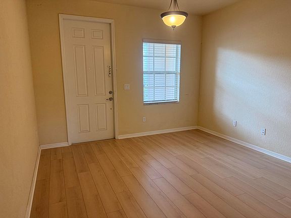 2nd image of 181 SW Otter Run Place