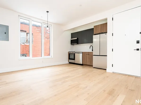 96 Moore Street image 21 of 29