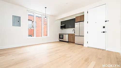 96 Moore St #2B Photo 1