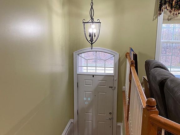 3rd image of 43581 White Cap Ter