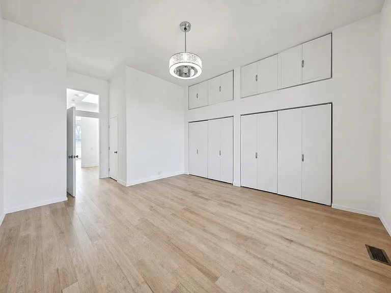 1317 W Belden Ave #F2 — Photo 20