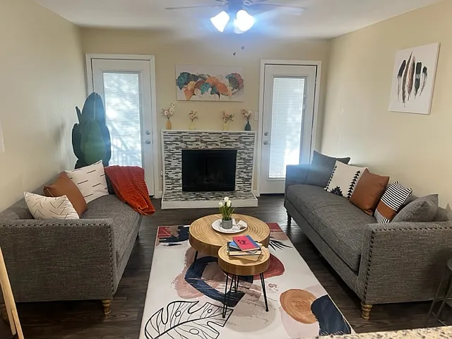 Spring Lake Village Apartments — Photo 30