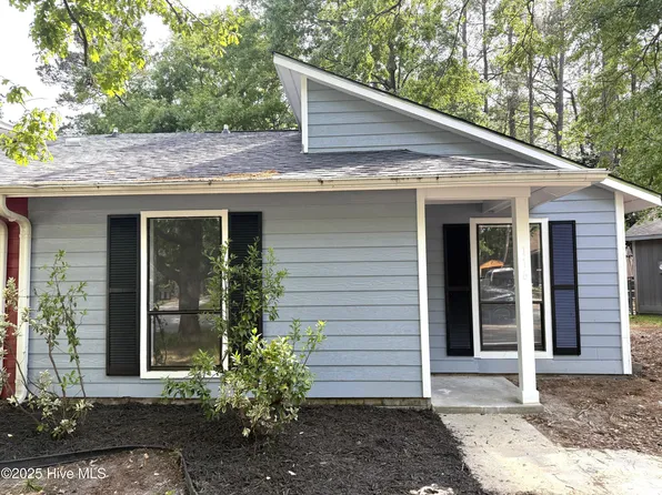 116 Twinwood Drive, Jacksonville, NC 28546