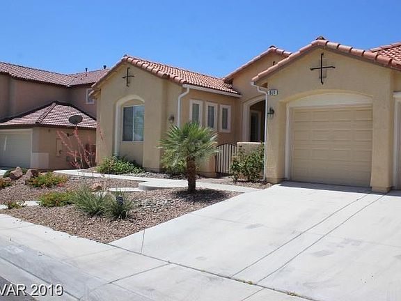 2nd image of 1521 Antler Creek St