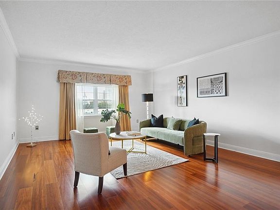 5th image of 1750 Saint Charles Ave APT 540