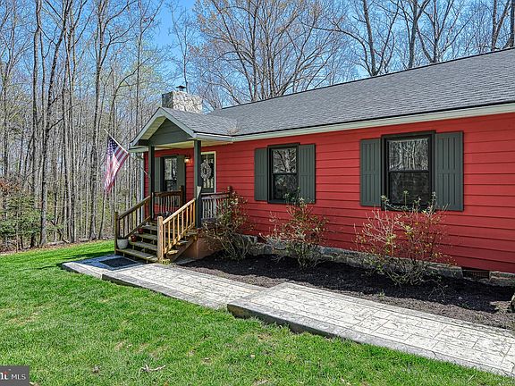 5th image of 230 Madeline Ln