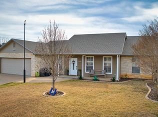 1115 N McKinley Ave, Mason, TX 76856