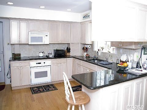 5th image of 9 Hardwick Dr