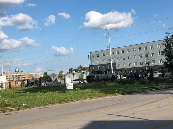 1117 N 20th St, Omaha, NE 68102