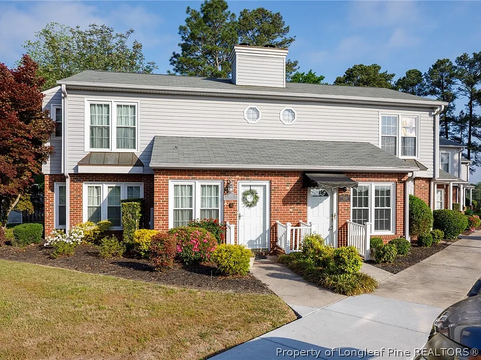 1228 Woodland Dr