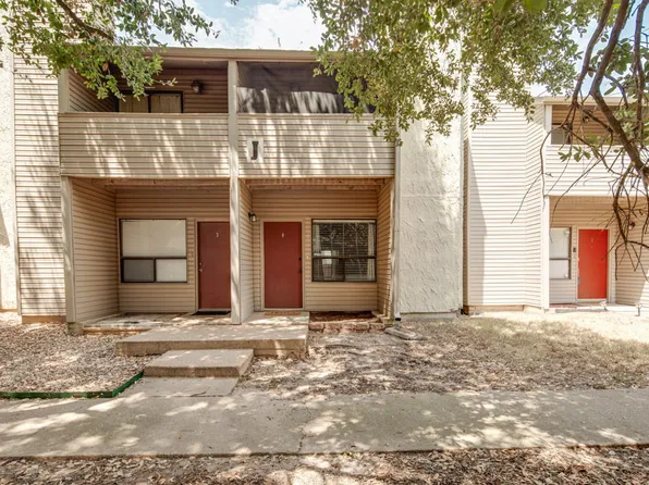 1902 Dartmouth St, College Station, TX 77840