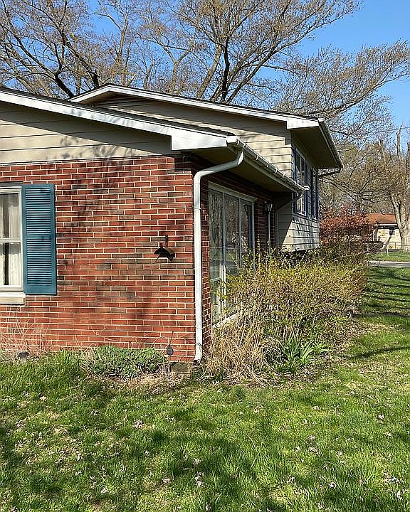 2nd image of 1441 W Paula Dr