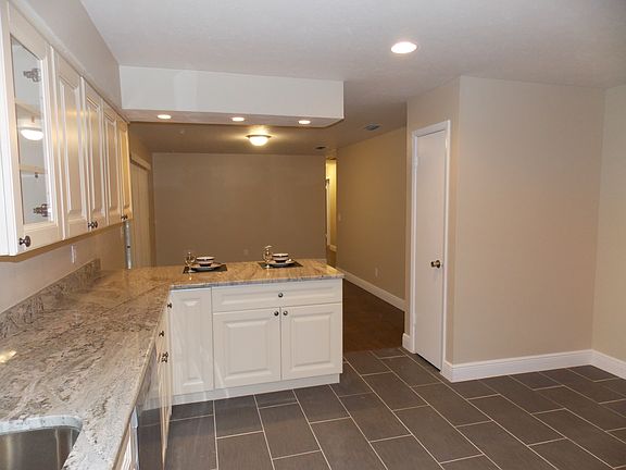 3rd image of 1406 Gertrude Dr