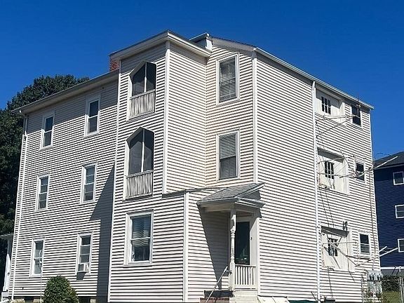 3rd image of 7 Maxwell St