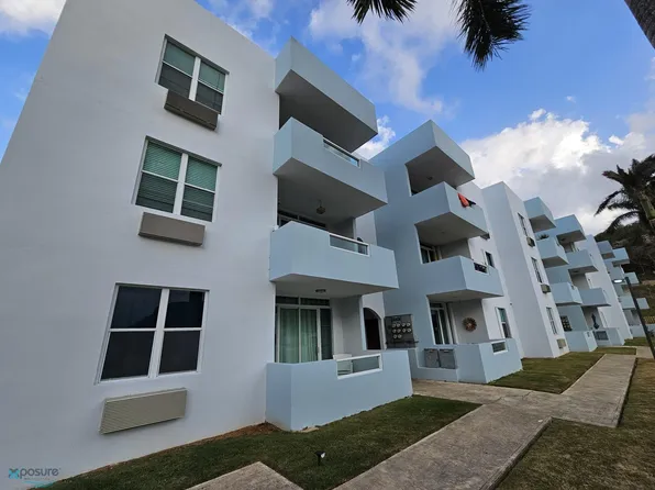 302 Sea Side Ct, Isabela, PR 00662