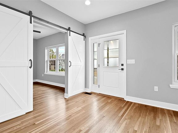 4th image of 8735 Rosalie Ave