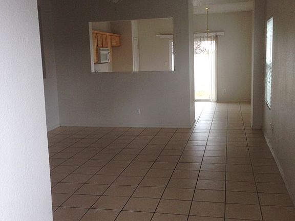 4th image of 625 Teresa Ct SE