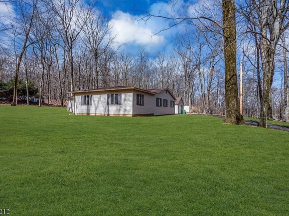 5th image of 1179 Califon Cokesbury Rd