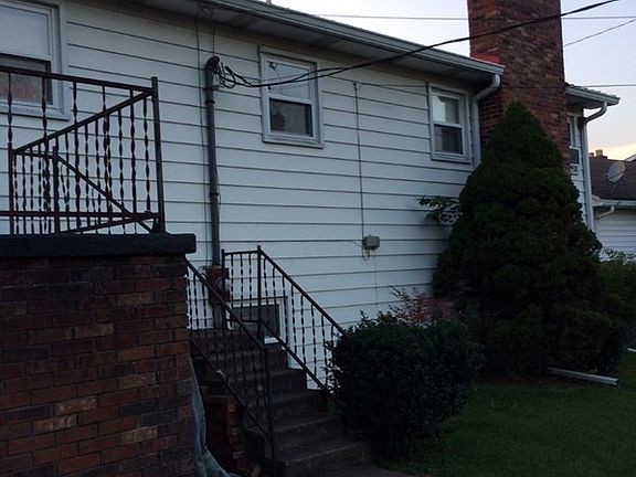 3rd image of 13 Bryant Cir