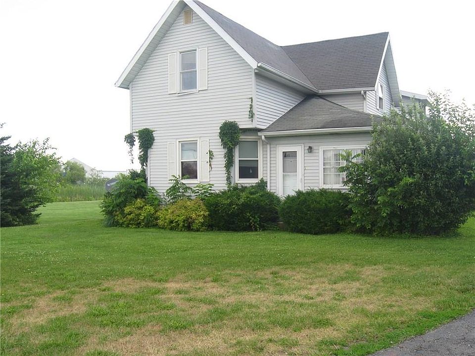 2nd image of 9100 S Walnut St