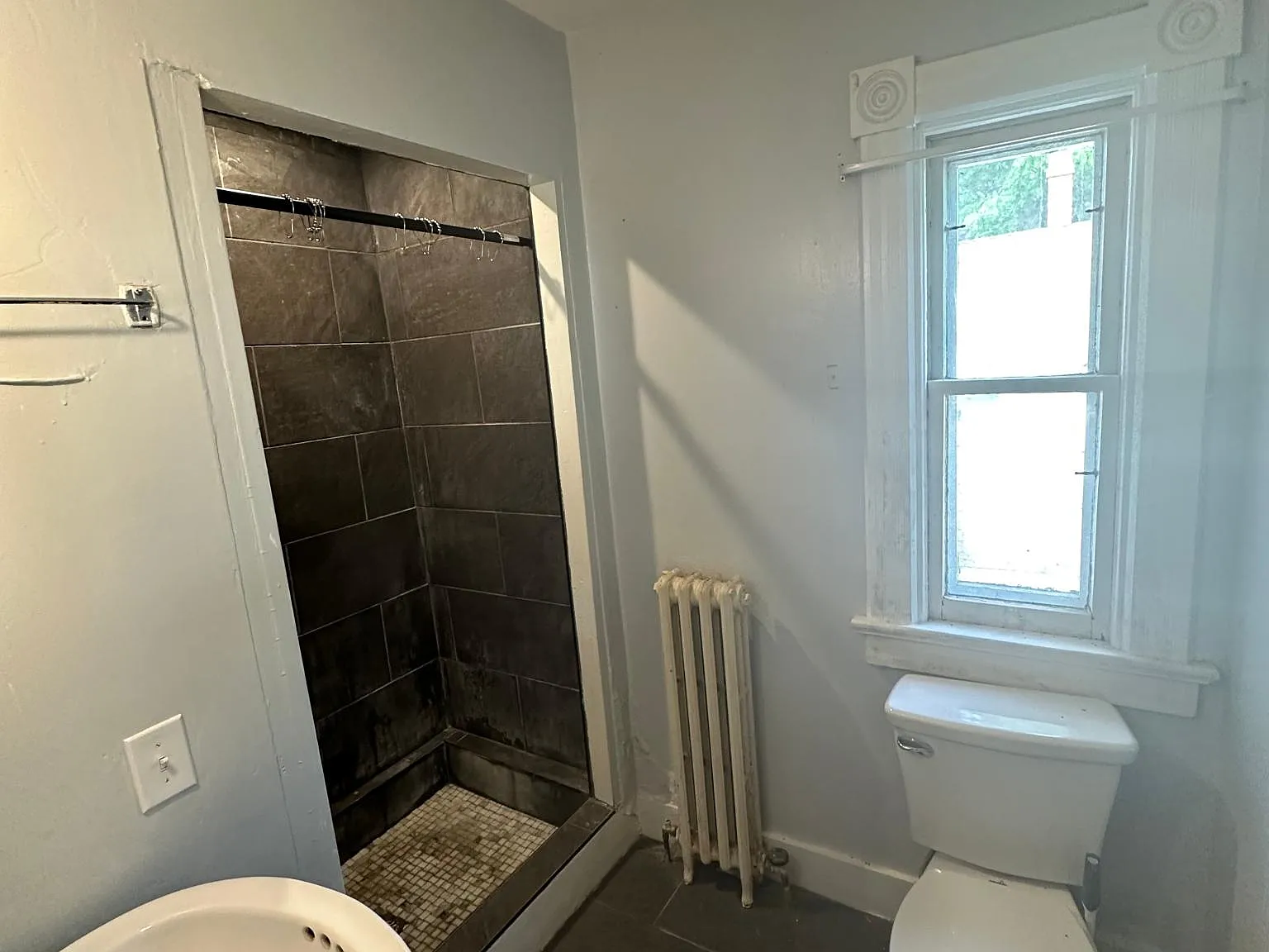 28 Monroe Ave — Photo 4