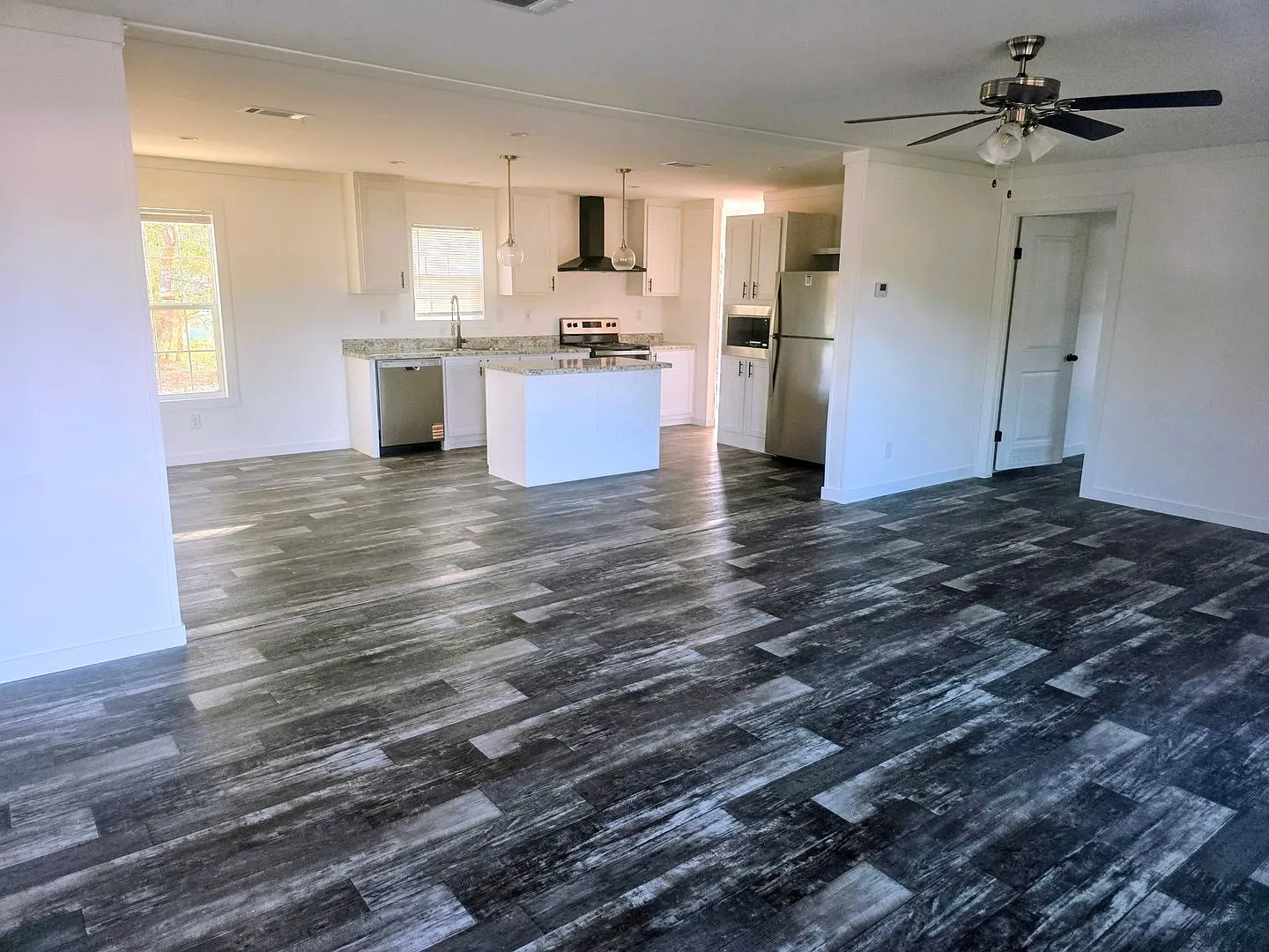 New Build Rent $ 1,700 — Photo 2