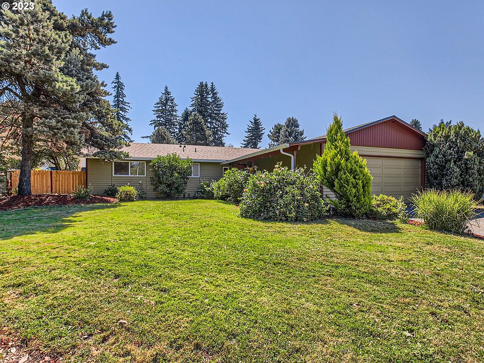 1st image of 8215 NE 29th Ave