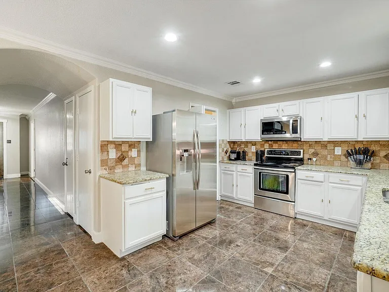 2952 Barberini Dr — Photo 8