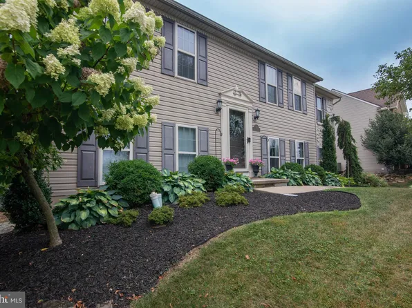 90 Wimbleton Way, Red Lion, PA 17356