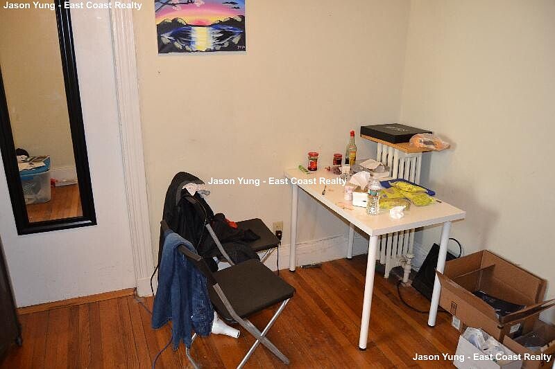 2nd image of 47 Linden St APT 15