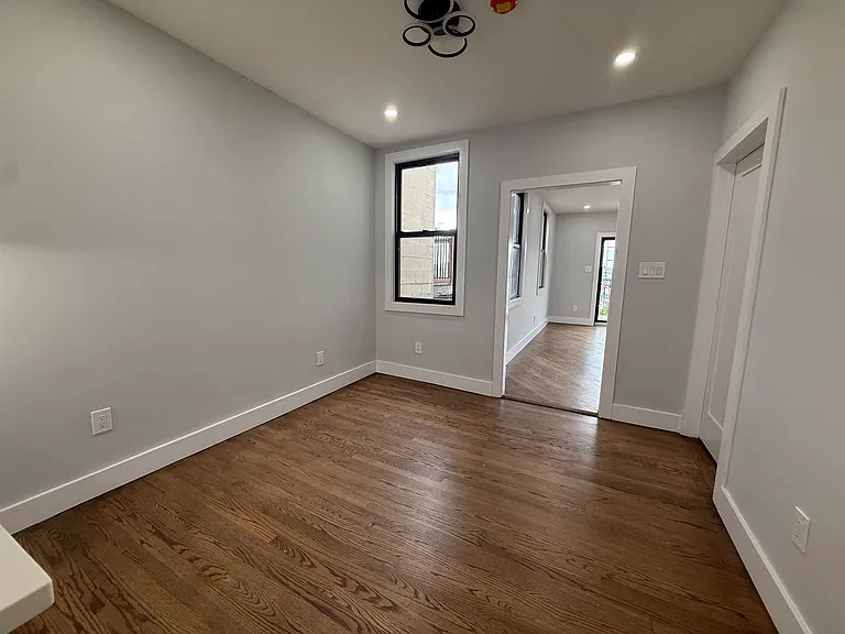 120 Ogden Ave #2 — Photo 18