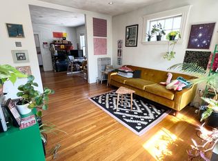29 Beecher St #4, Jamaica Plain, MA 02130
