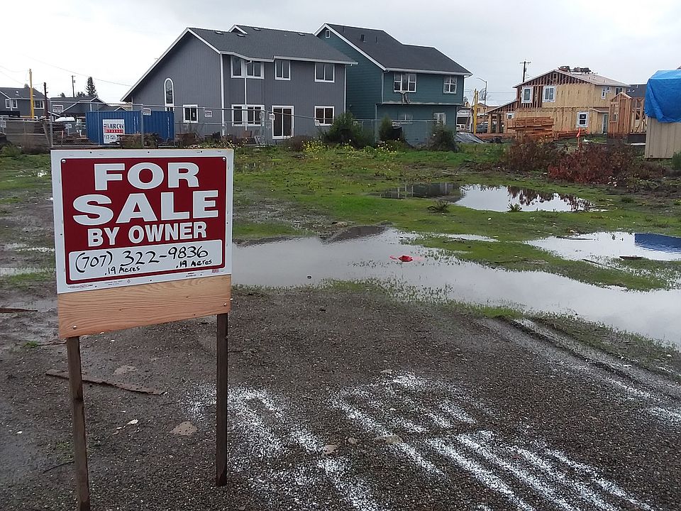 2nd image of 3701 Hennessy Pl