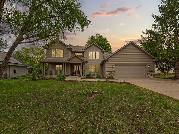 3rd image of 1508 Lockwood Dr