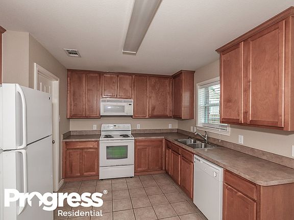 4th image of 5916 Brookside Dr