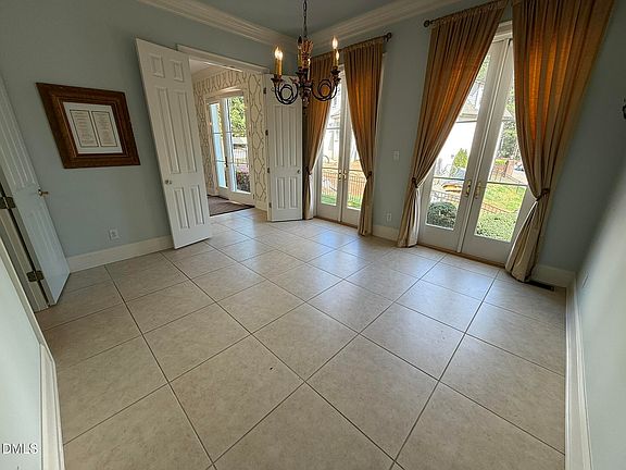 4th image of 3617 Carlow Ct