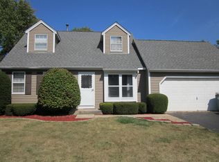 1710 Rita Ave, St Charles, IL 60174