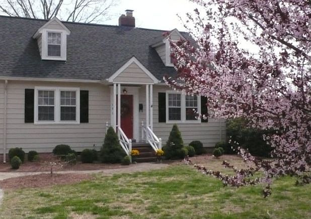1st image of 131 Nelson Dr