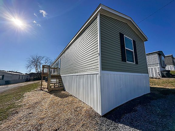 4th image of 359 Barnett Dr Lot 5