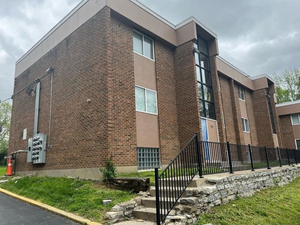 2nd image of 757 Ridgeway Ave #205-205-20