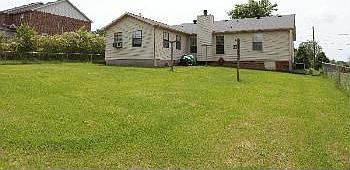 2nd image of 613 Doane Dr