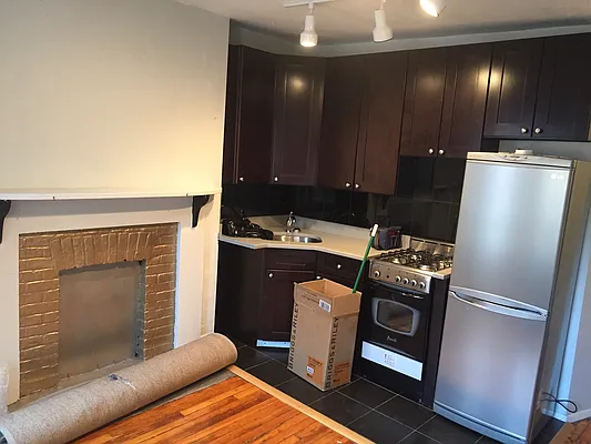 Rented by AJ Clarke | media 25