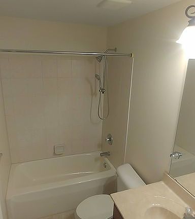 2nd image of 1641 Woodfield Ct